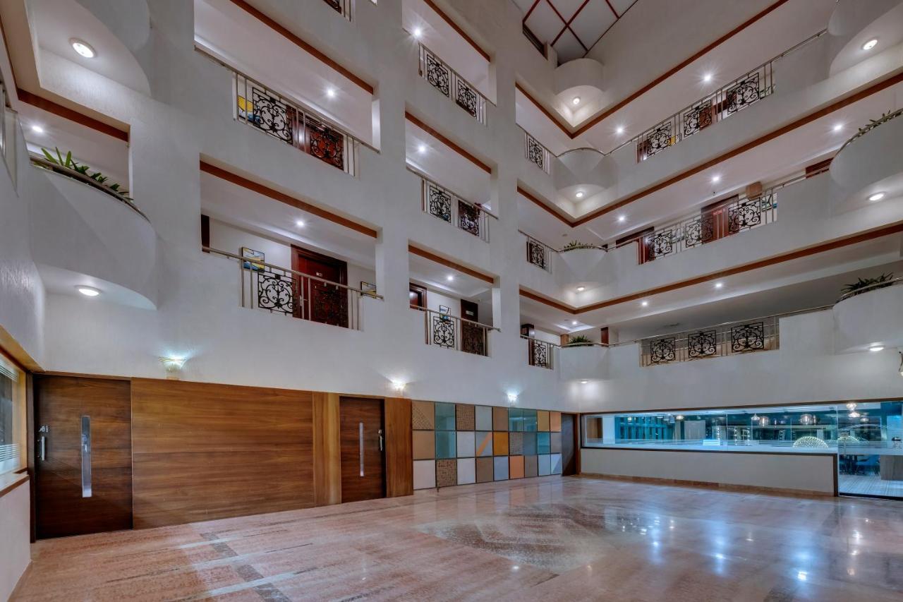 The Fern Residency Hubballi Extérieur photo
